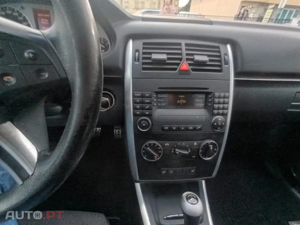 Mercedes-Benz B 180 ND