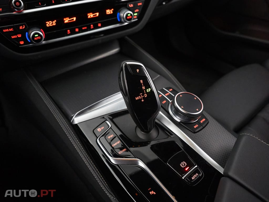 BMW 520 d Pack Desportivo M Auto