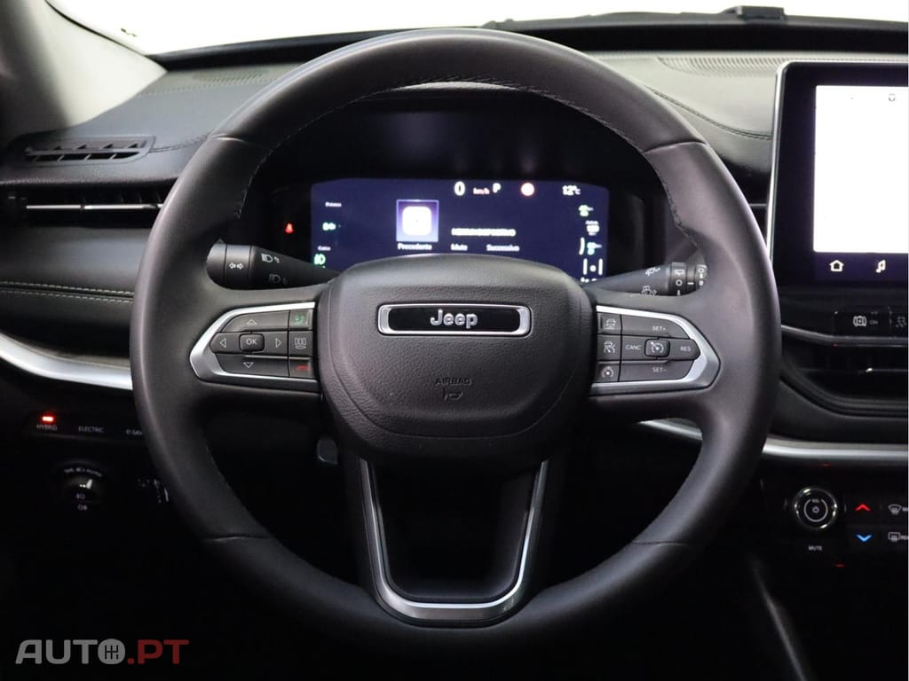 Jeep Compass  1.3 TG Limited