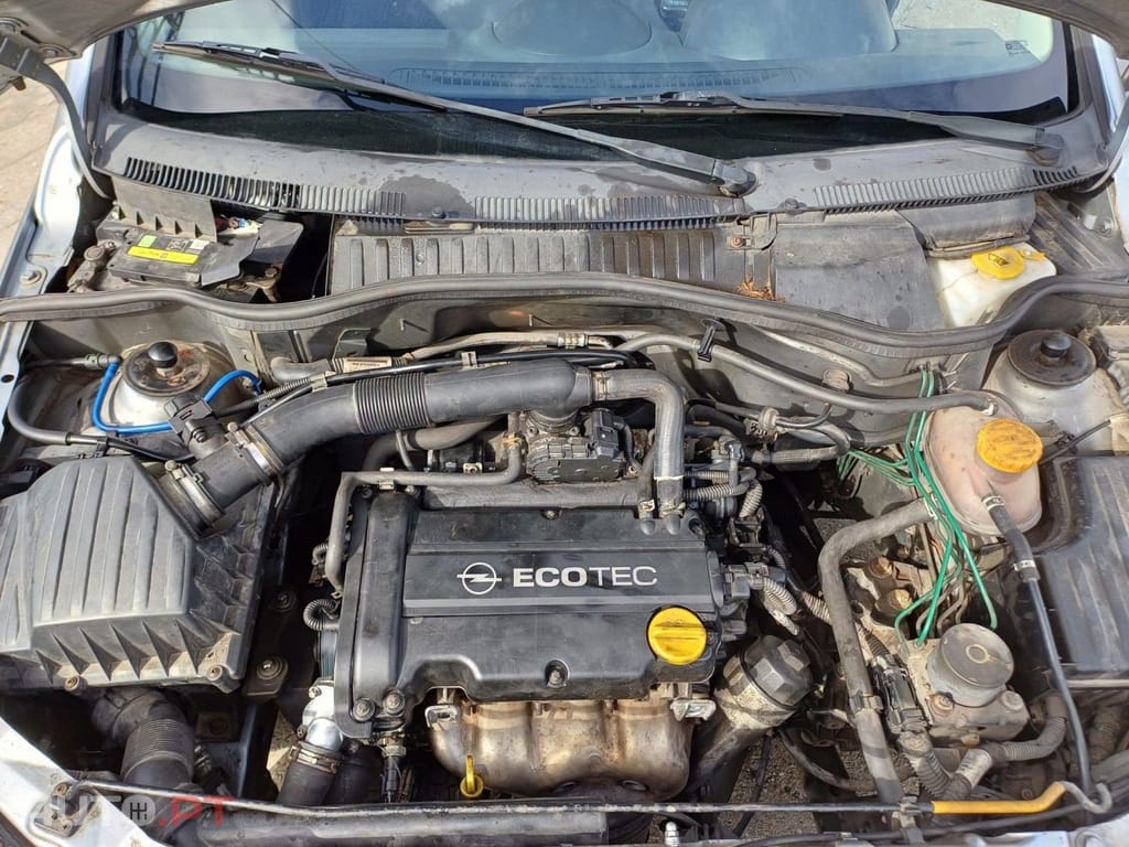 Opel Corsa 1.2 Twinport Essentia