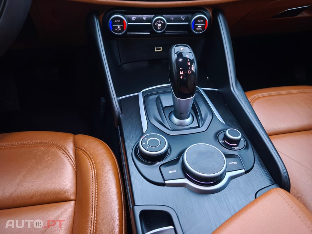 Alfa Romeo Giulia 2.2 D Super AT8