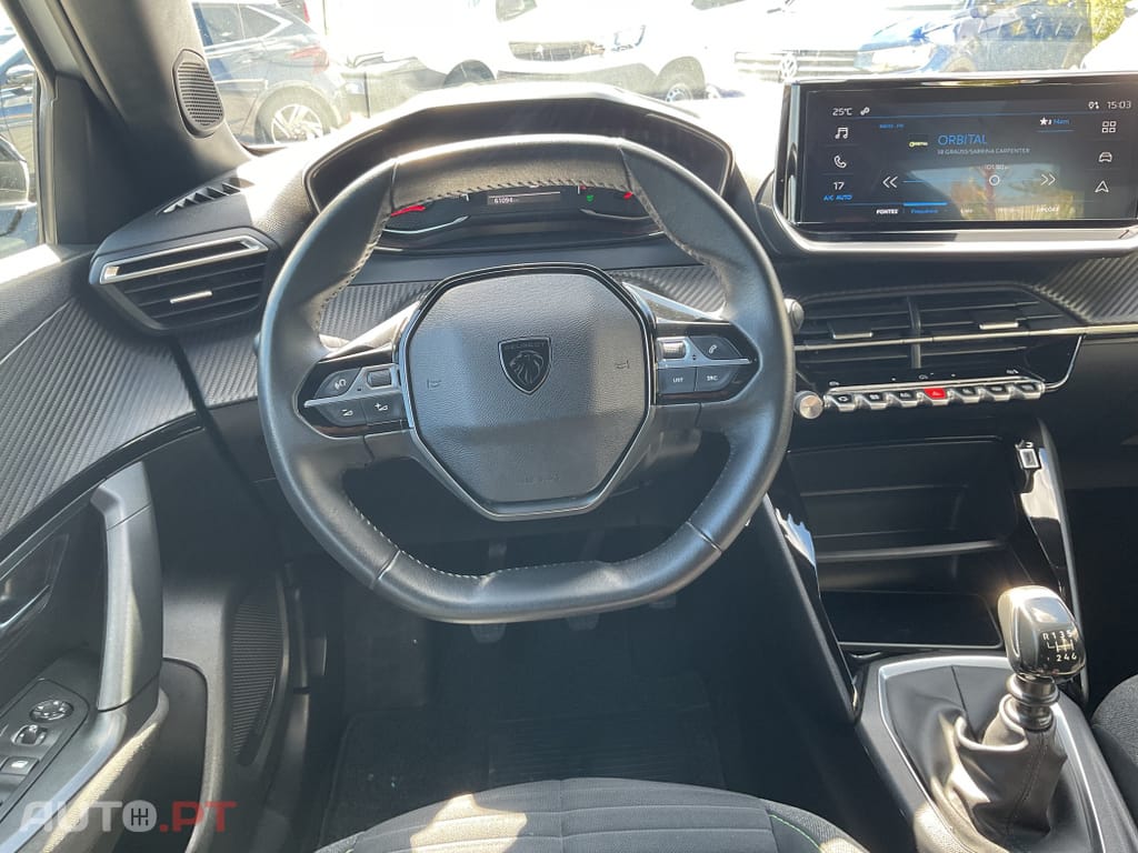 Peugeot 2008 1.2 PureTech Active Pack
