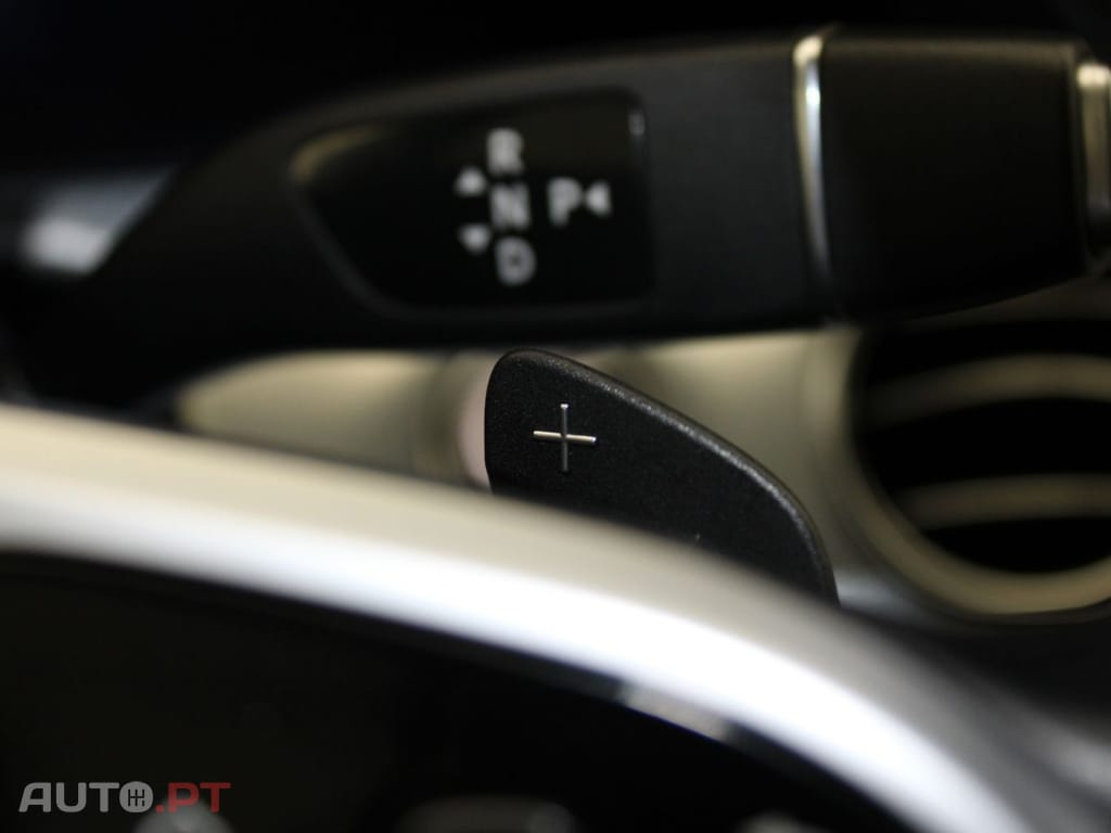 Mercedes-Benz E 300 DE AVANTGARDE I.V.A DEDUTÍVEL