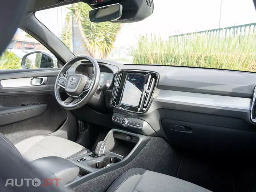 Volvo XC40 1.5 T4 PHEV Core