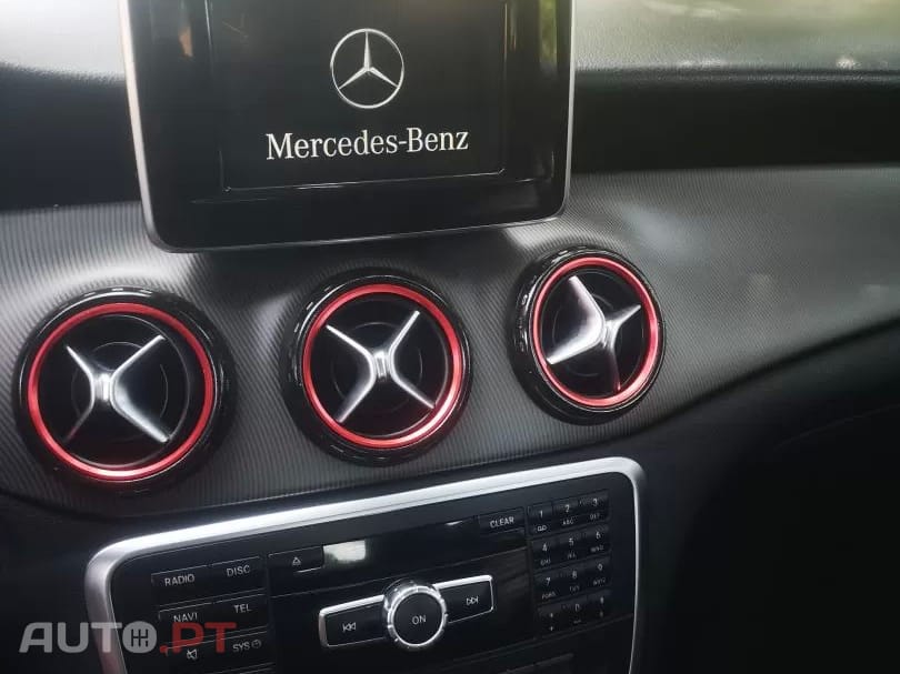 Mercedes-Benz GLA 180 CDI AMG Line — fotografia 26