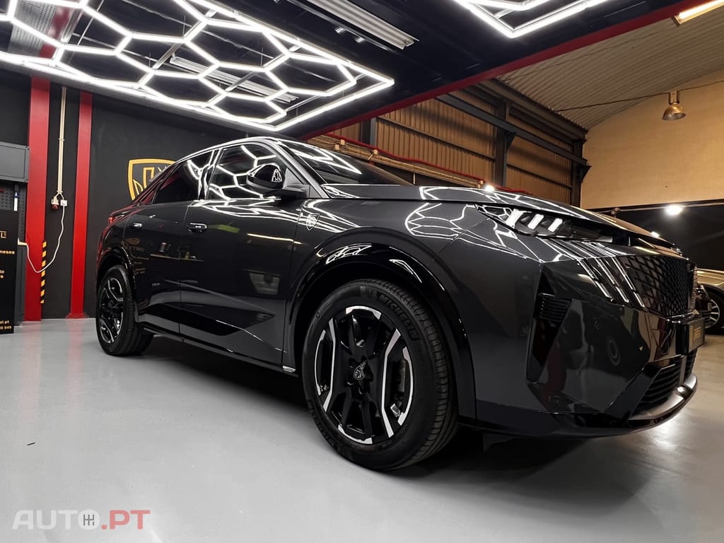 Peugeot E-3008 73 kWh GT