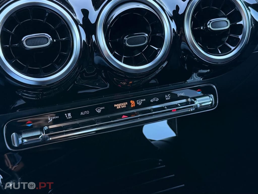 Mercedes-Benz CLA 180 AMG