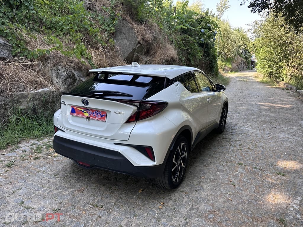Toyota C-HR 1.8 Hybrid Exclusive