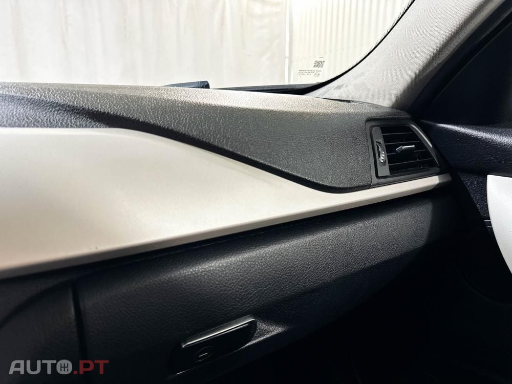 BMW 318 d Line Sport Shadow Auto