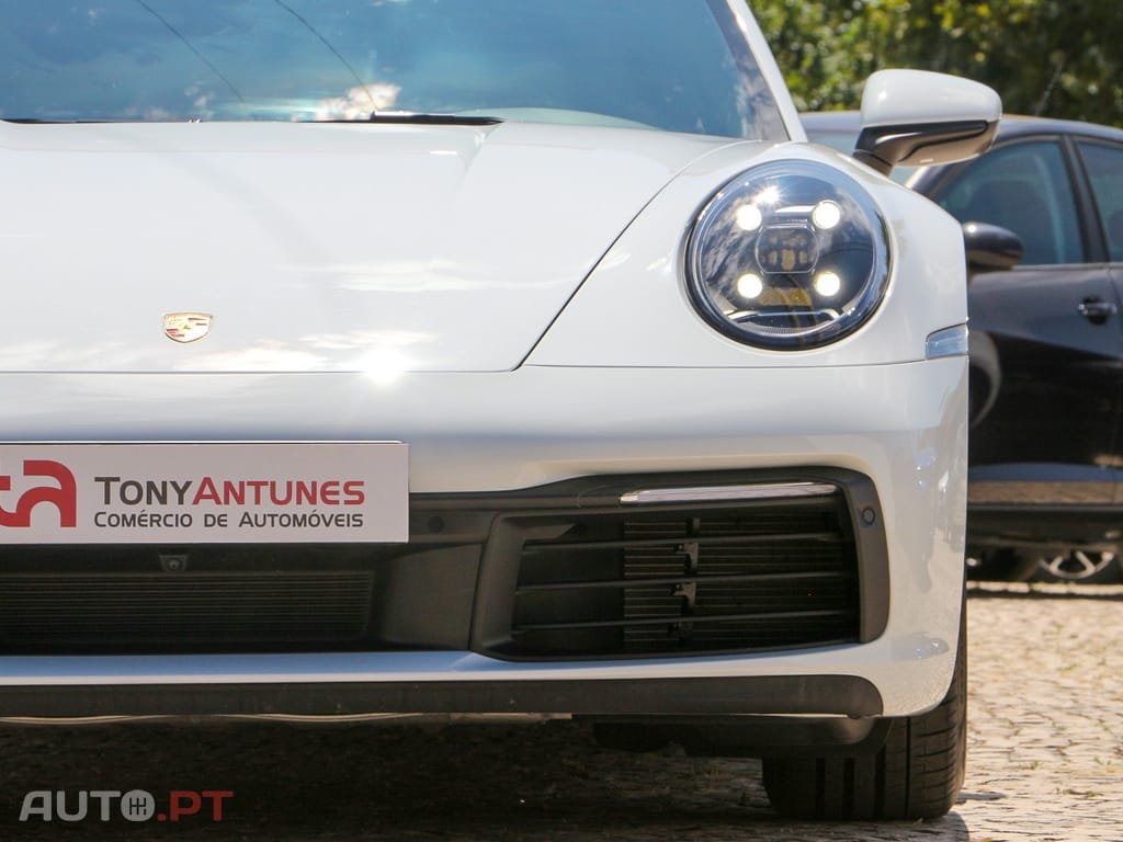 Porsche 992 Carrera PDK
