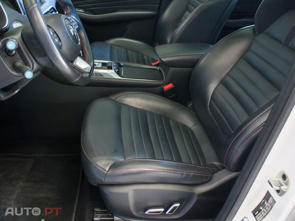 MG EHS 1.5 T-GDI Plug-in Hybrid Luxury