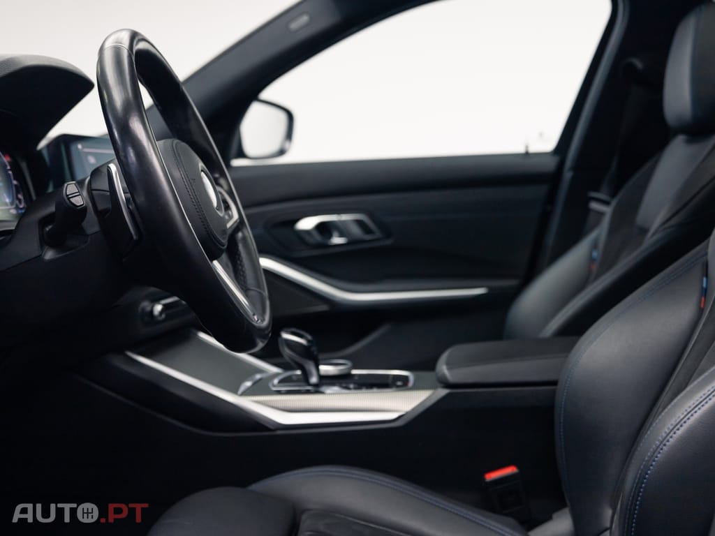 BMW 330 e iPerformance Pack M