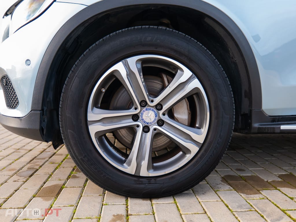 Mercedes-Benz GLC 220 d 4Matic 9G-TRONIC