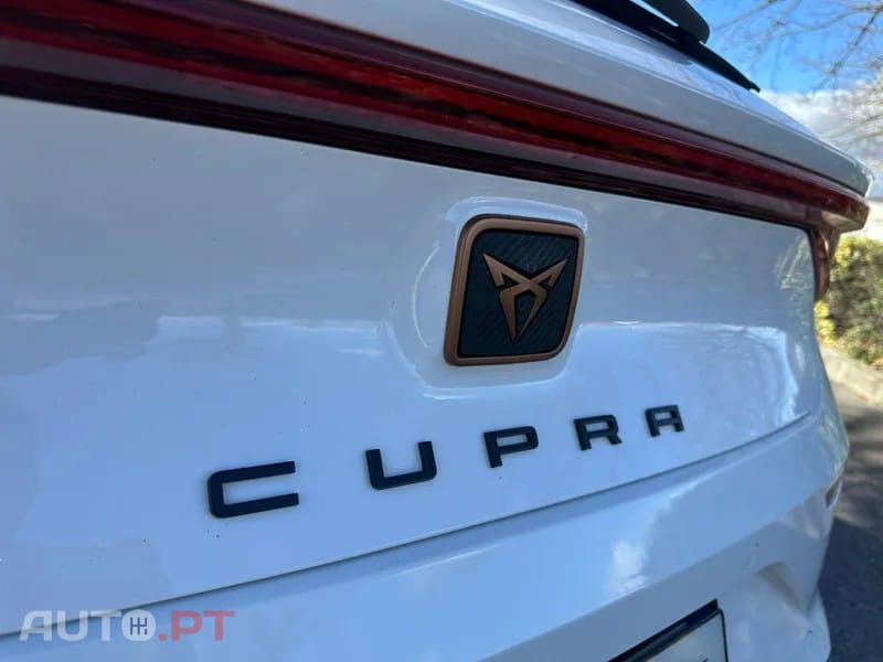 Cupra Leon 1.4 e-Hybrid DSG
