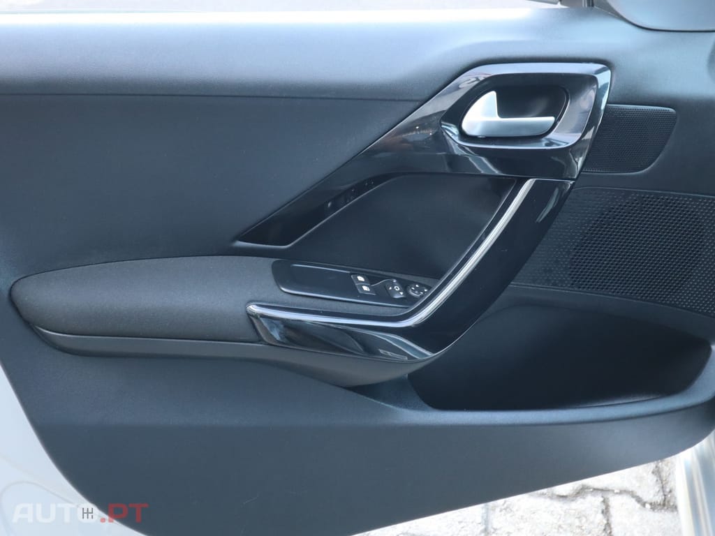 Peugeot 208 1.2 PureTech Style