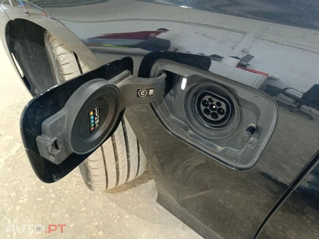 BMW 330 e Touring Corporate Edition Auto