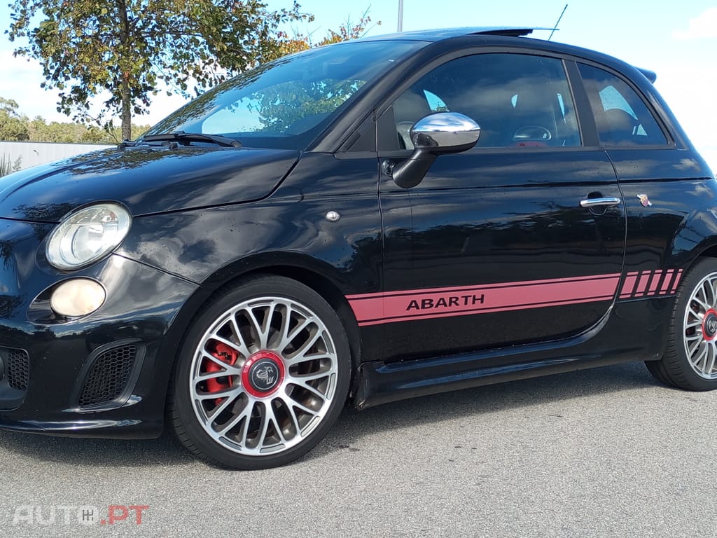 Abarth 500 1.4 t-jet 135 cv