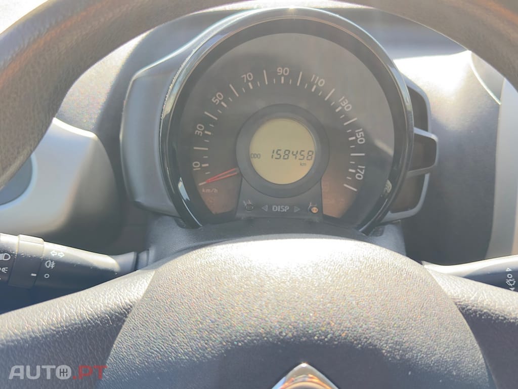 Citroen C1 1.2 VTi Shine