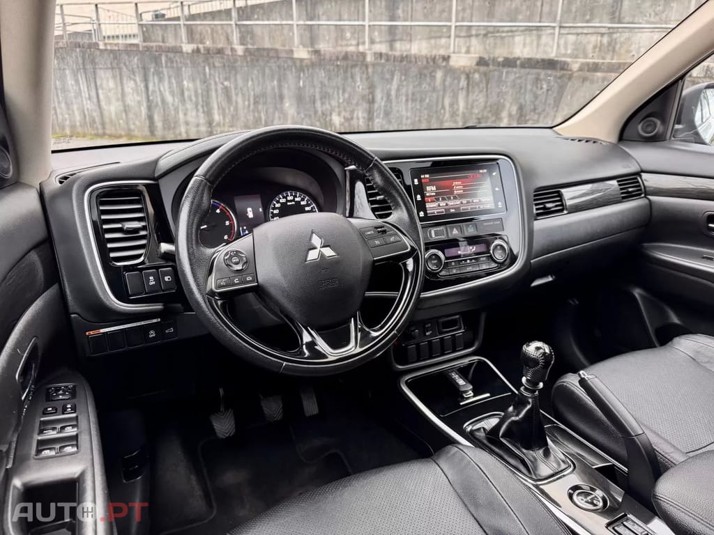 Mitsubishi Outlander 2.2 DI-D Intense