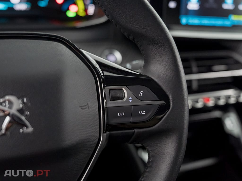 Peugeot E-208 50 kWh Active