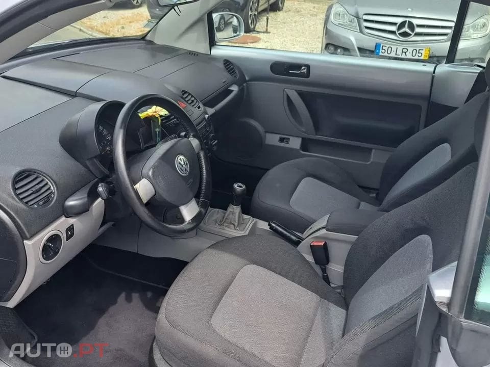 Volkswagen New Beetle Cabriolet 1.9 TDi