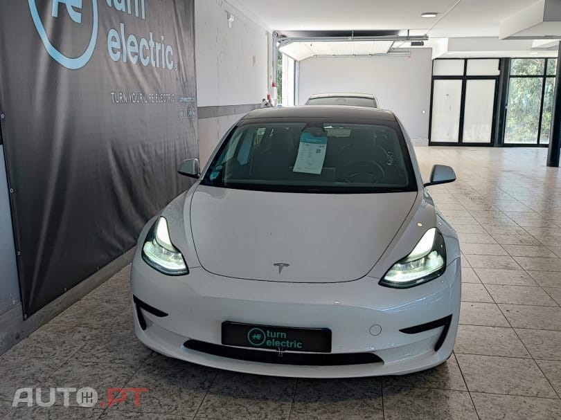 Tesla Model 3 Tração Traseira