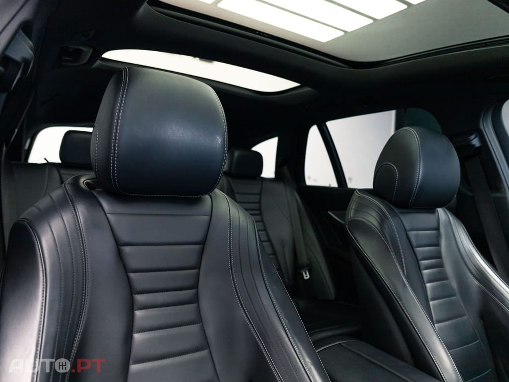 Mercedes-Benz E 220 d AMG Line