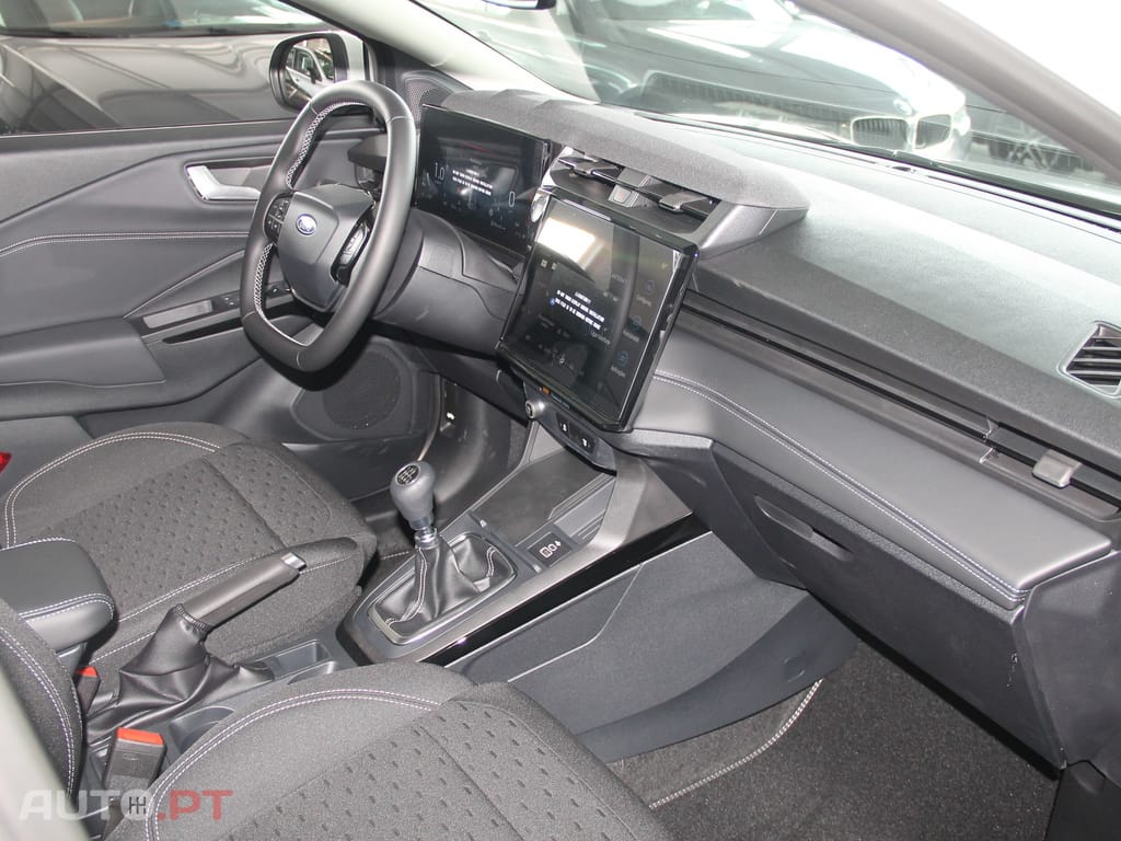 Ford Puma 1.0 EcoBoost MHEV Titanium