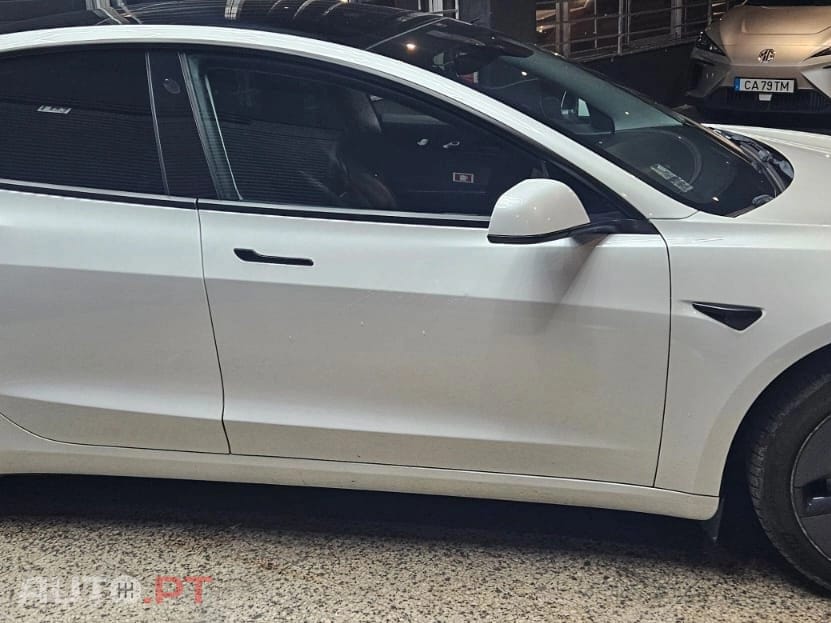 Tesla Model 3 Standard Range Plus RWD