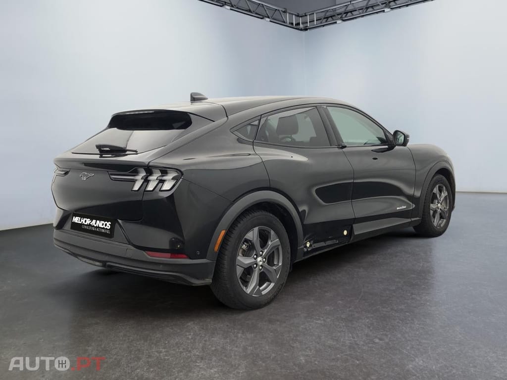 Ford Mustang Mach-E Standard Range
