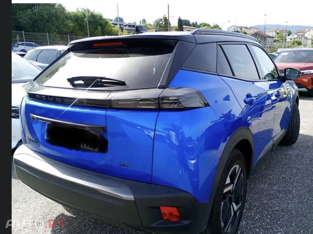 Peugeot E-2008 50 kWh GT