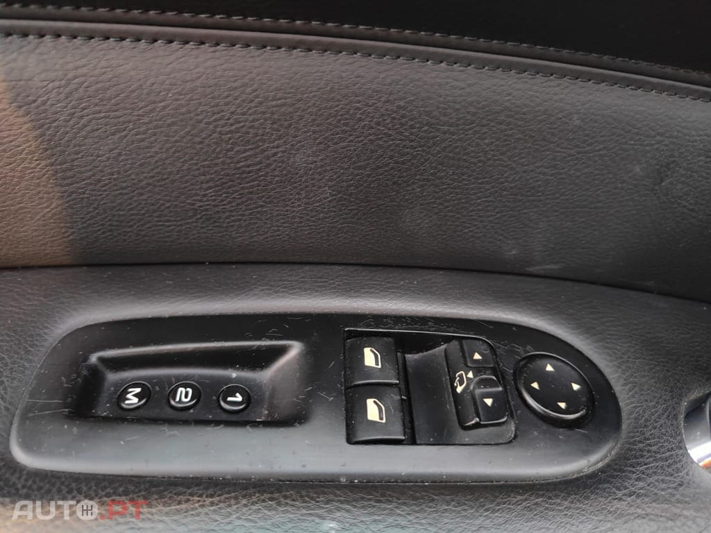 Peugeot 407 Coupé 2.7 HDi V6 AM6