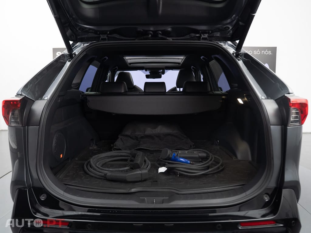 Toyota RAV4 2.5 HDF Plug-in Lounge AWD-i