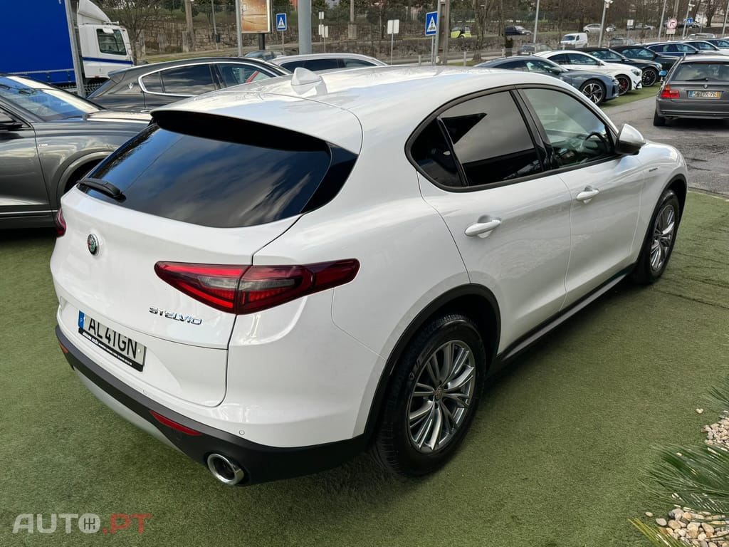 Alfa Romeo Stelvio 2.2 D Super AT8