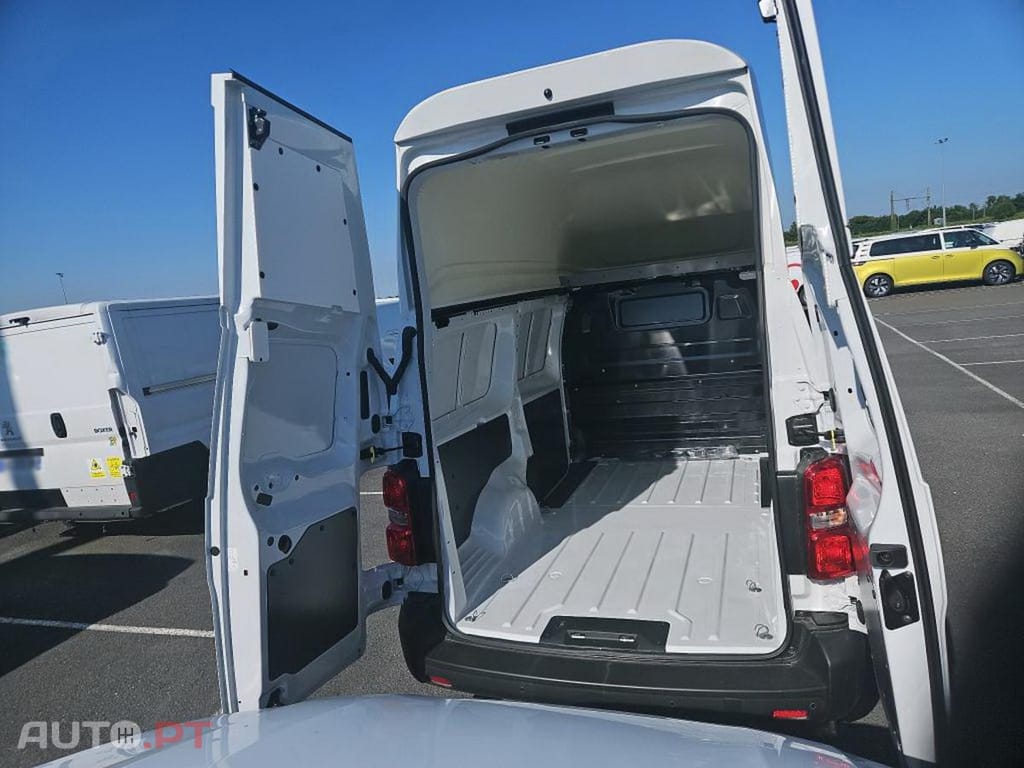 Citroen e-Jumpy 50 kWh XL Club