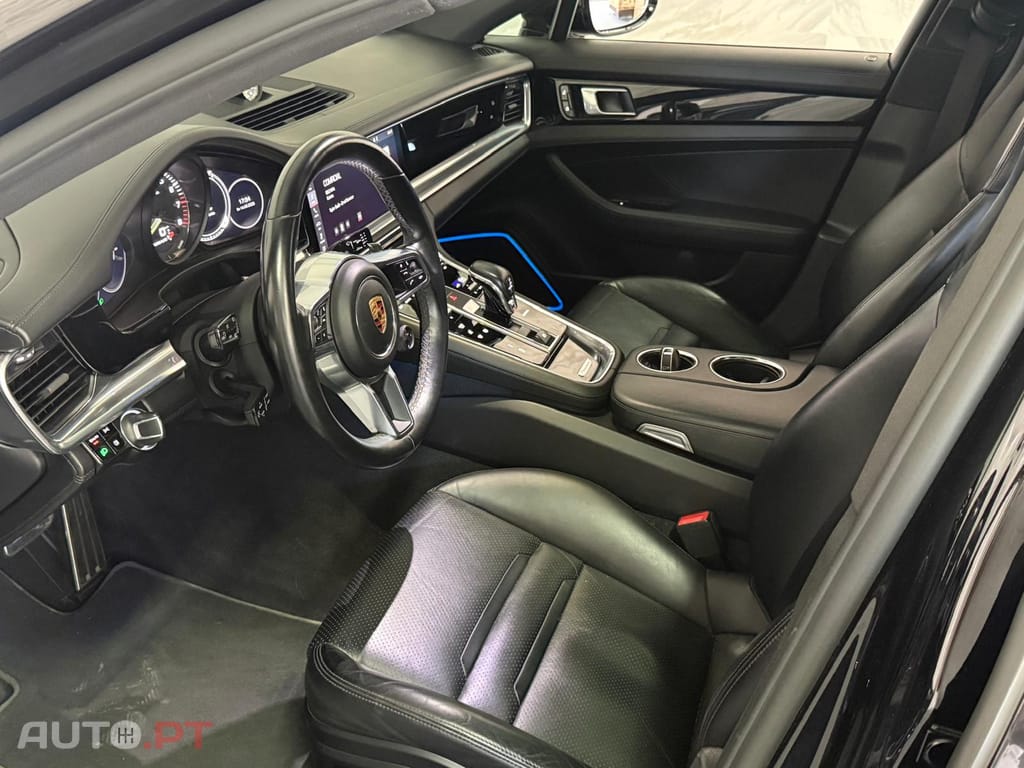Porsche Panamera 4 E-Hybrid Plug-in