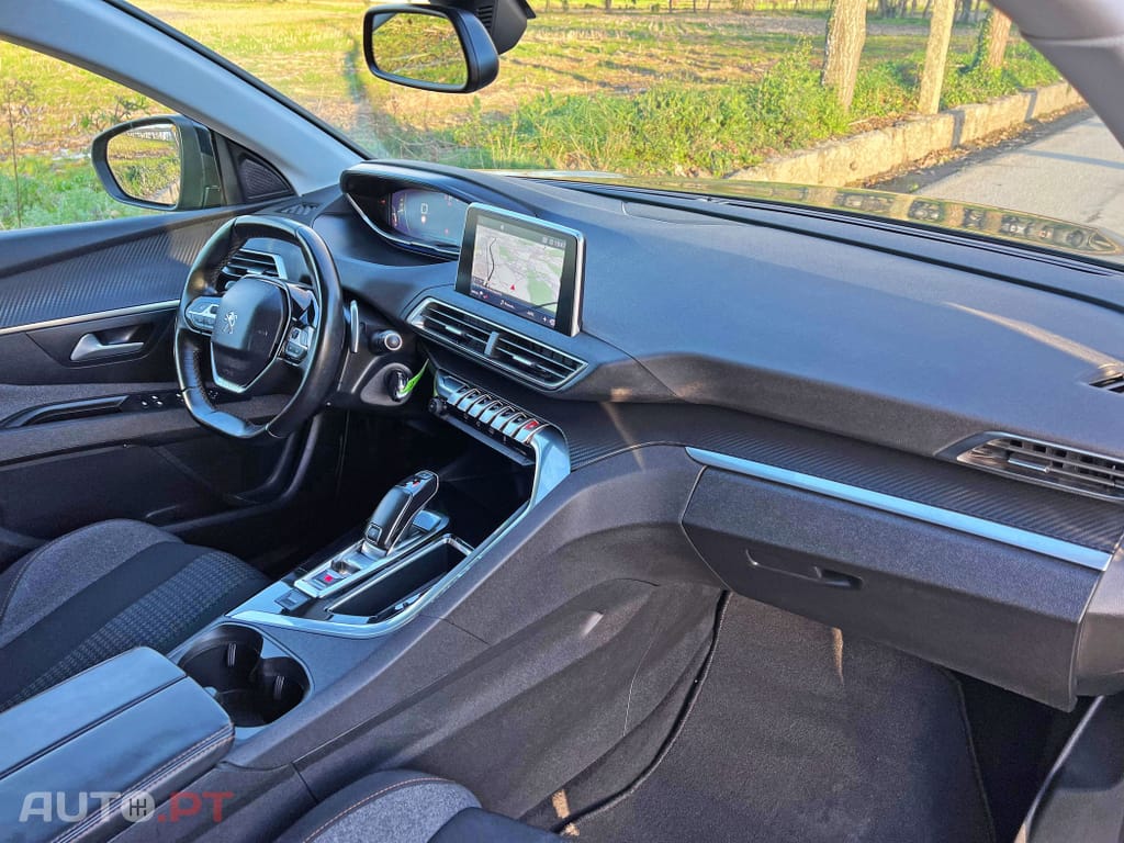 Peugeot 3008 1.6 BlueHDi Active Pack EAT8