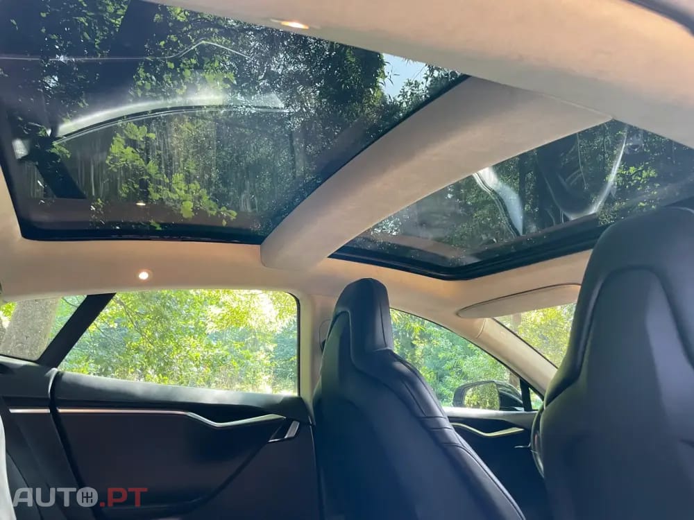 Tesla Model S 90D