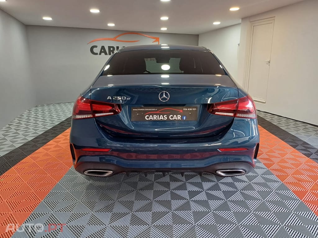 Mercedes-Benz A 250 e AMG Line