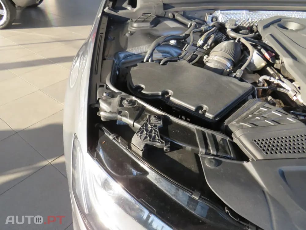 Audi A4 2.0 TDI SPORT