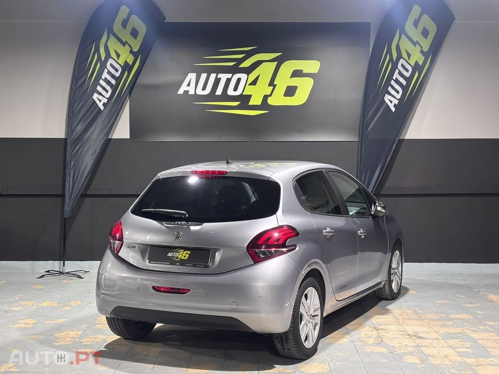Peugeot 208 PureTech 75 Allure