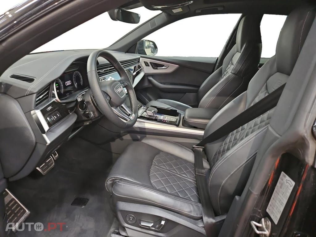 Audi Q8 60 TFSIe quattro Competition Tiptronic