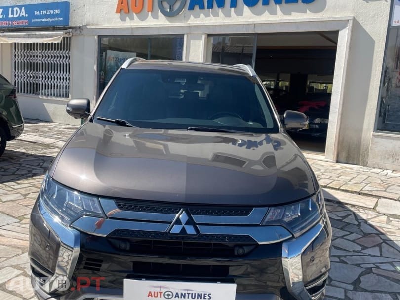 Mitsubishi Outlander 2.0 Intense