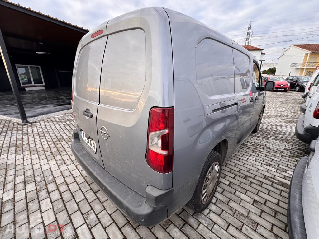 Opel Combo 1.5 CDTi L2H1 Essentia