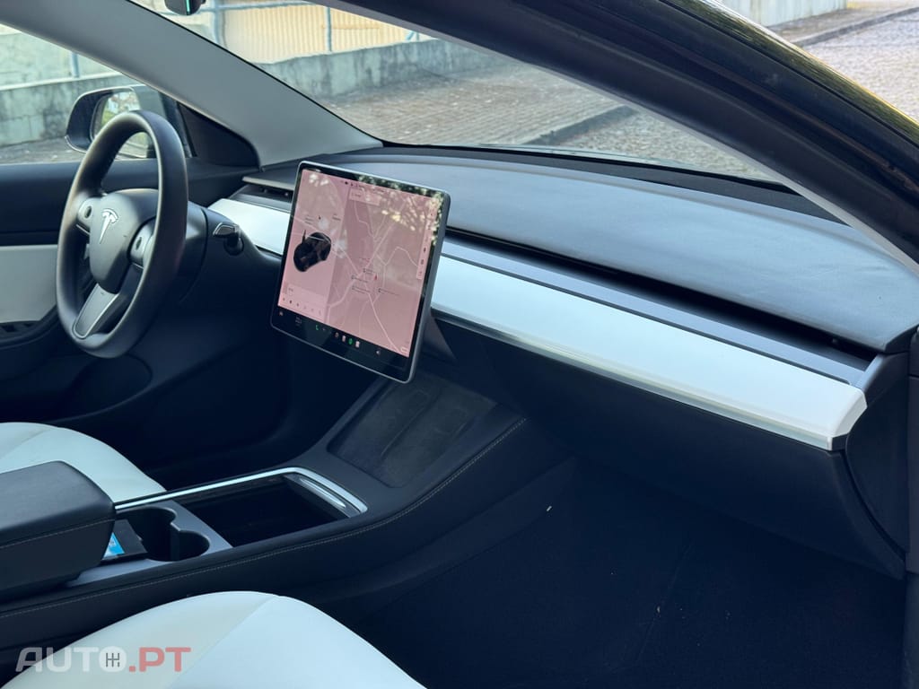 Tesla Model 3 Long-Range Dual Motor AWD