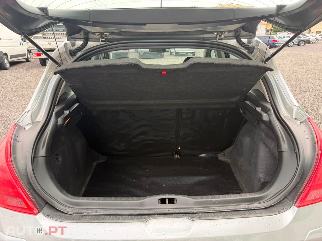 Peugeot 308 1.6 HDi Executive