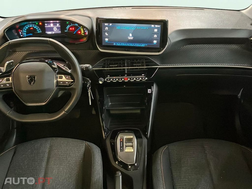 Peugeot 208 1.2 Hybrid Style e-DCS6