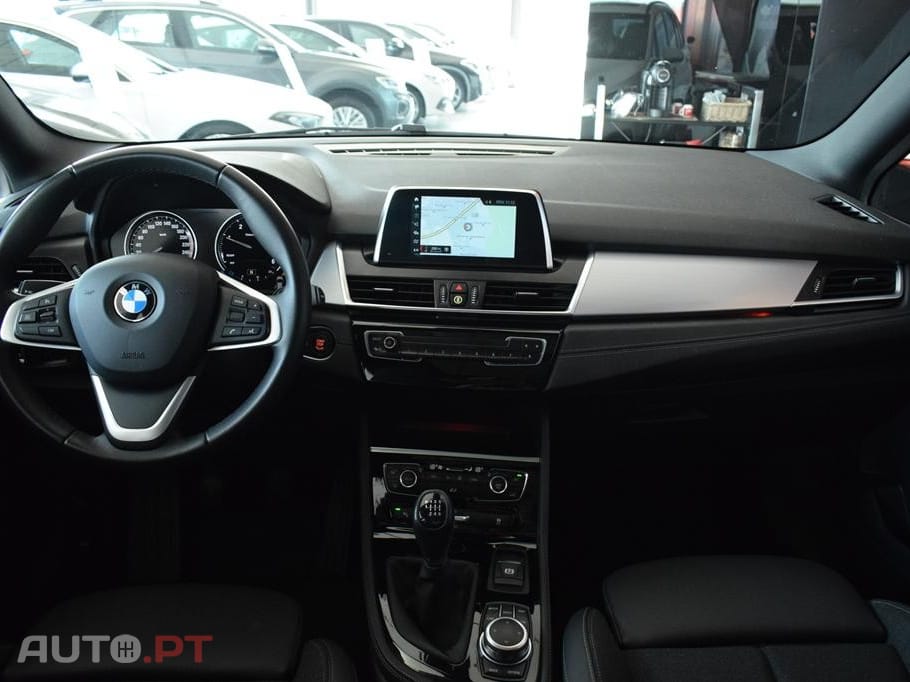 BMW 216 d 7L Line Sport