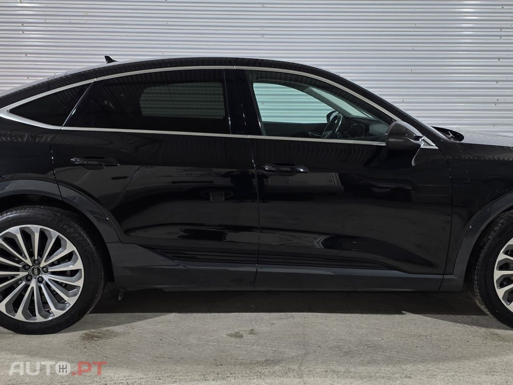 Audi Q8 E-Tron 55 quattro Advanced