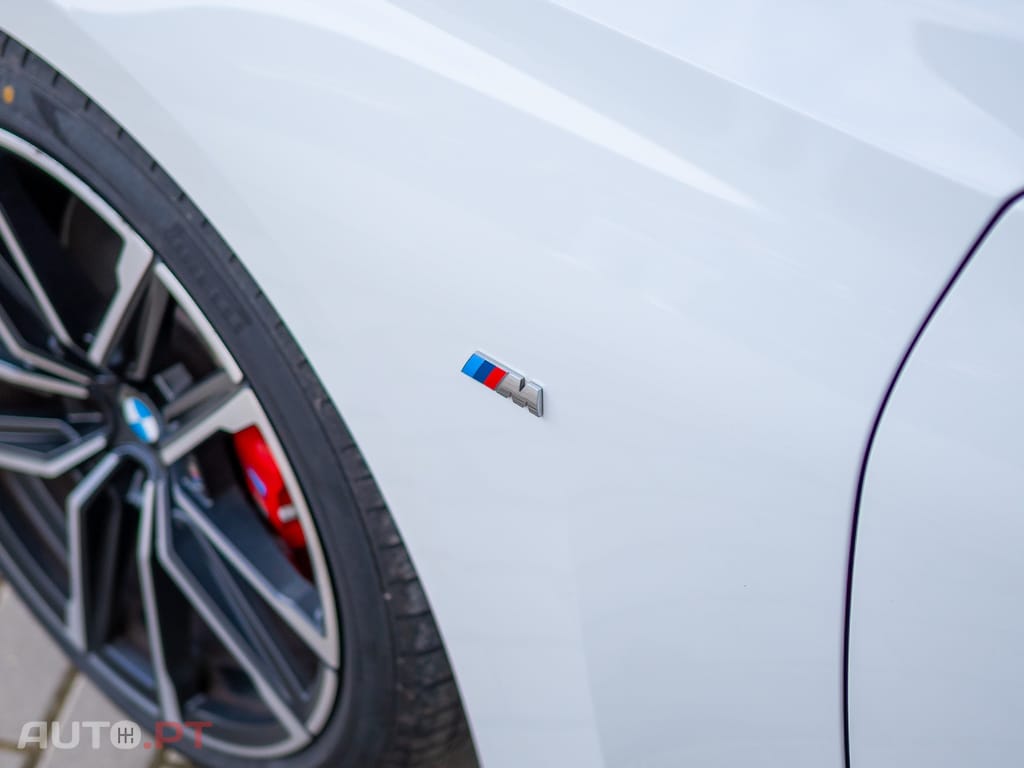 BMW 220 d Pack Desportivo M Auto